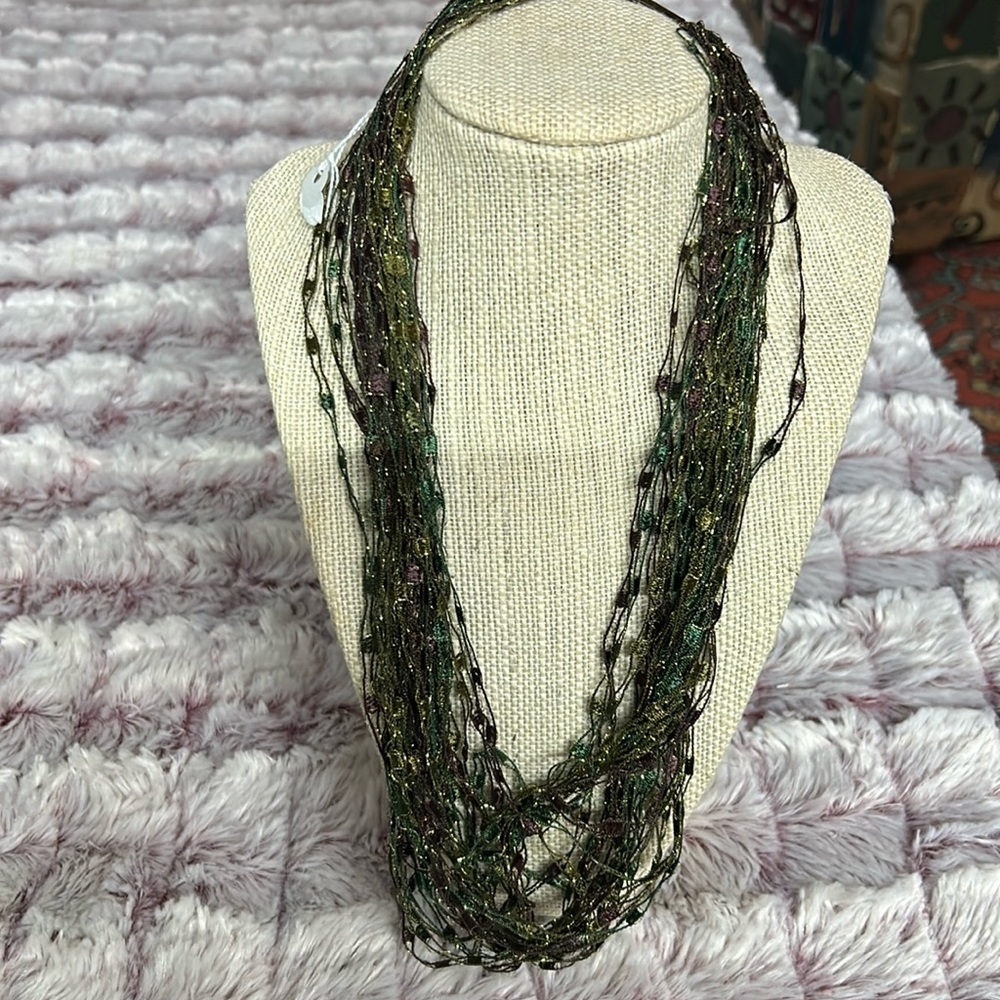 Knitted string necklace